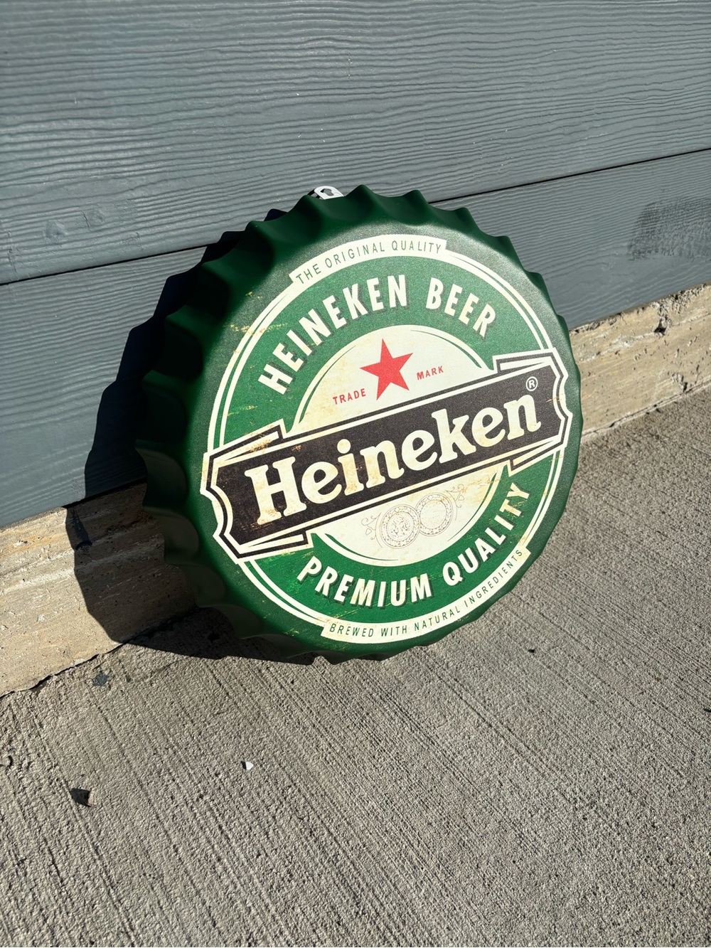 NEW Heineken - Green Beer Bottle Cap Wall Decor